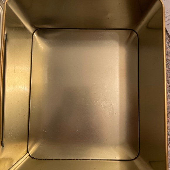 Vintage 1994 Norman Rockwell tin Exclusively for Case Manufacturing Co. - Picture 10 of 11